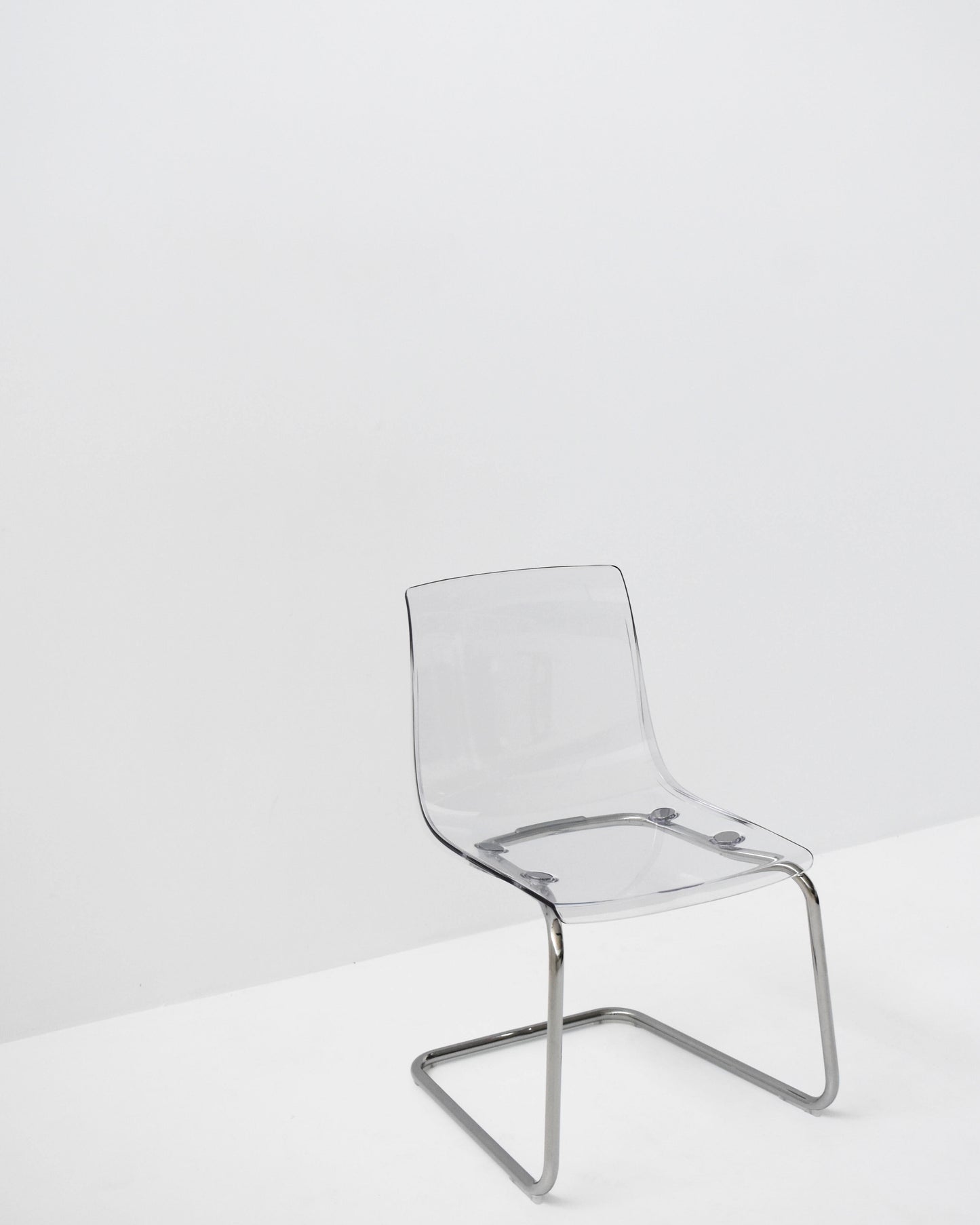 Tobias Transparent Chair