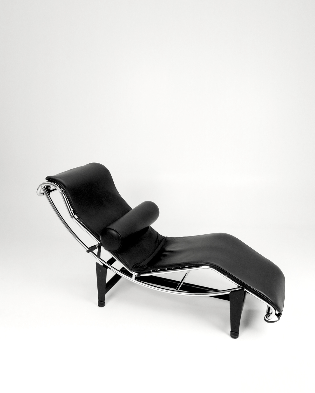 Le Corbusier LC4 Chaise Longue